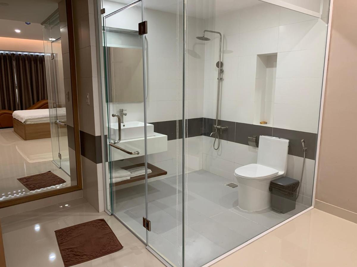 Tan Cuu Long Hotel Ho Chi Minh City Exterior photo
